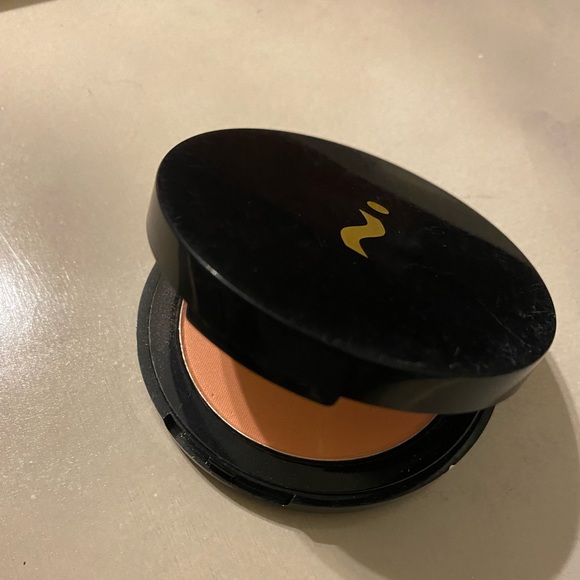 Dimitri James Blush - Picture 5 of 8